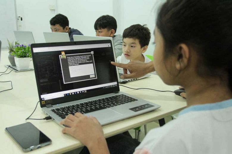 What sets Sabai Code apart is its flexible curriculum adapted to a Cambodian context and its teachers, who are all Cambodian. Hean Rangsey