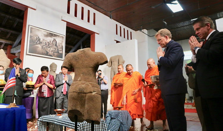 Two Priceless Statues from the 10th and 11th Century, Seized in United Stated Returned to Cambodia