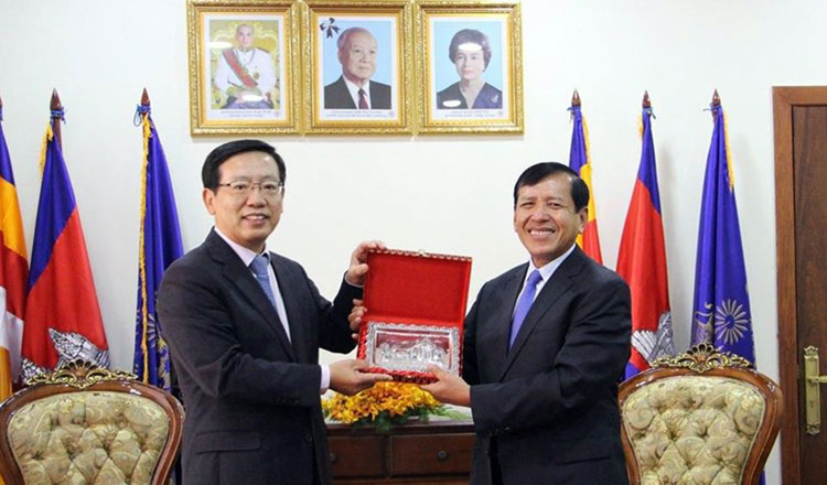 China reaffirms support for Cambodia’s Public Administration