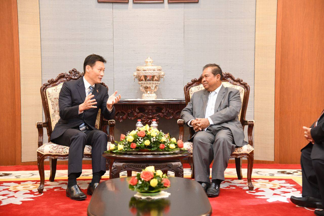 Cambodia and Singapore Laud Cooperation between Their Central Banks ...