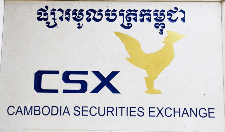 CSX continues executing trades under lockdown