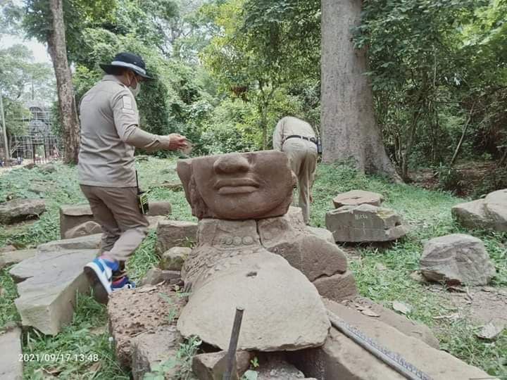Four-faced head of Deva statue found at Takav Gate