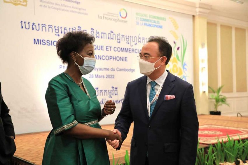 Co-op eyed with Francophone states