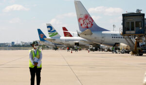 PM puts plan to sell Phnom Penh International Airport for $3B rumours to rest
