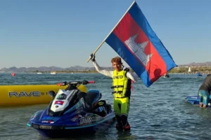 Cambodian PM congratulates jet ski racer on medal haul at Osaka Waterjet Championships