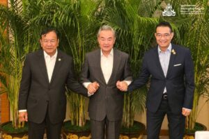 Cambodia Hails China’s Role in Border Peace Talks with Thailand
